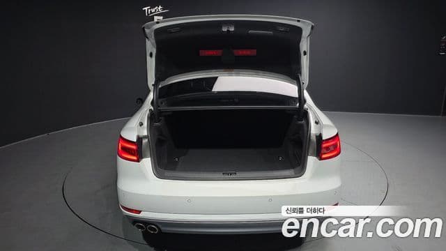 Audi A4 (B9) Premium, 2018 20