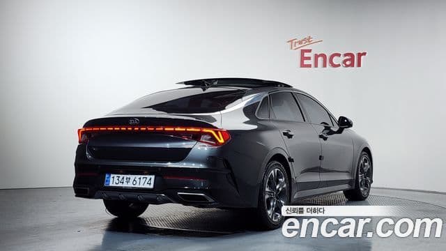 Kia K5 3세대 Signature, 2020 2