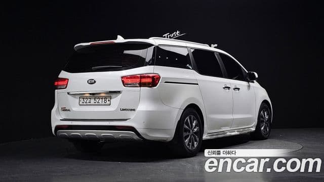 Kia All New Carnival Luxury, 2016 2