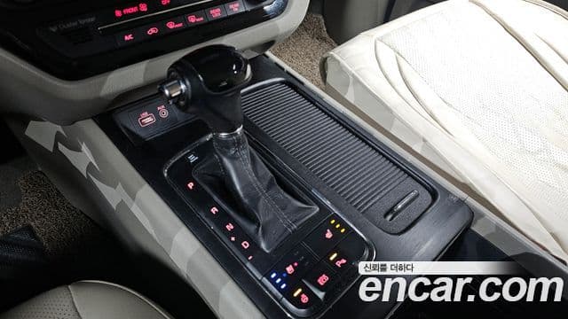 Kia All New Carnival Luxury, 2016 9