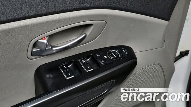 Kia All New Carnival Luxury, 2016 18