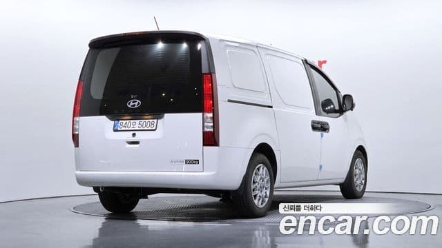 Hyundai Staria Modern, 2025 2