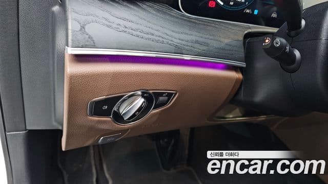 Mercedes-Benz E-класс W213 Avantgarde, 2023 13