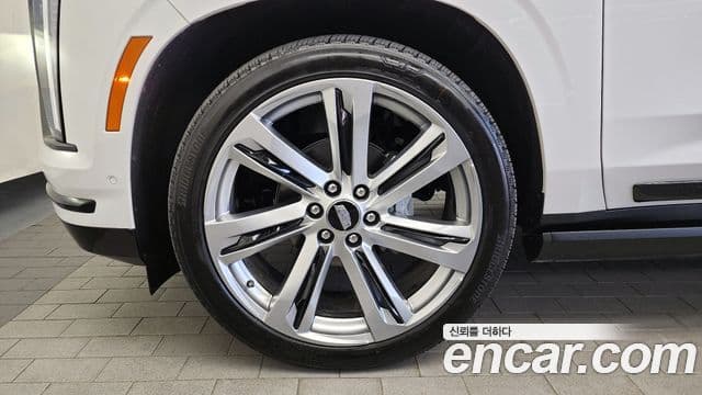 Cadillac Escalade 5세대 ESV Sport Platinum, 2025 все фото