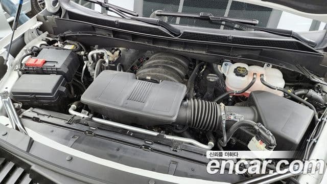 Cadillac Escalade 5세대 ESV Sport Platinum, 2025 6