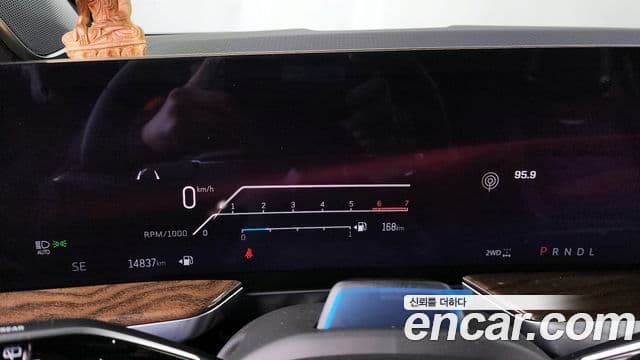 Cadillac Escalade 5세대 ESV Sport Platinum, 2025 8