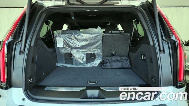 Cadillac Escalade 5세대 ESV Sport Platinum, 2025 20