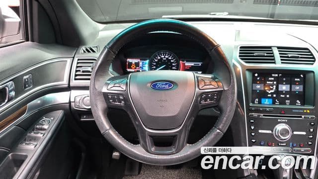Ford Explorer 5세대, 2017 13