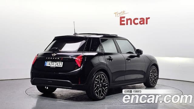 Mini Cooper S 4세대 5도어 favored, 2025 2