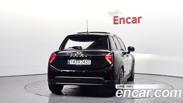 Mini Cooper S 4세대 5도어 favored, 2025 4