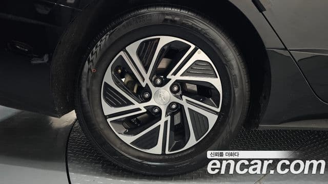 Hyundai Sonata гибрид (DN8) Modern, 2022 все фото