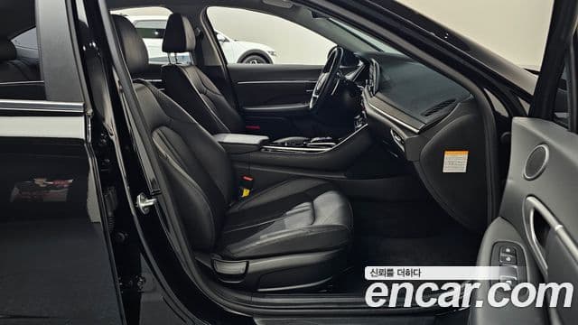 Hyundai Sonata гибрид (DN8) Modern, 2022 11