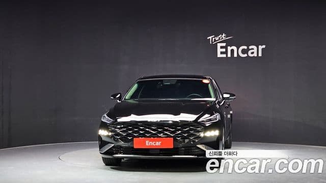 Kia K8 Signature, 2023 3