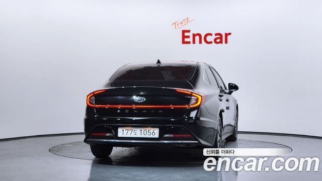 Hyundai Sonata гибрид (DN8) Modern, 2022 4