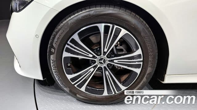 Mercedes-Benz E-класс W214 Avantgarde, 2025 все фото