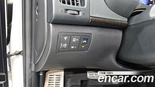 Hyundai Avante гибрид Advance Pack, 2010 17