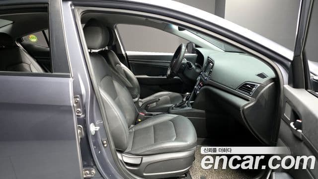 Hyundai Avante AD 1.6 GDI Smart, 2018 10