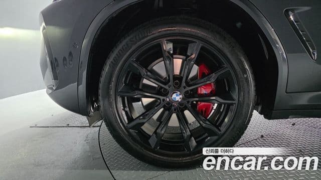 BMW X4 (G02) xDrive20i M Sport Pro, 2025 все фото