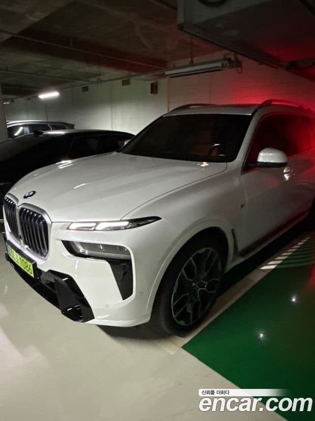 BMW X7 (G07) xDrive 40i M Sport 6인승, 2024 1