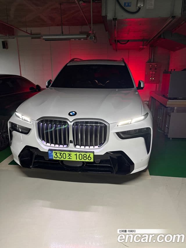 BMW X7 (G07) xDrive 40i M Sport 6인승, 2024 3