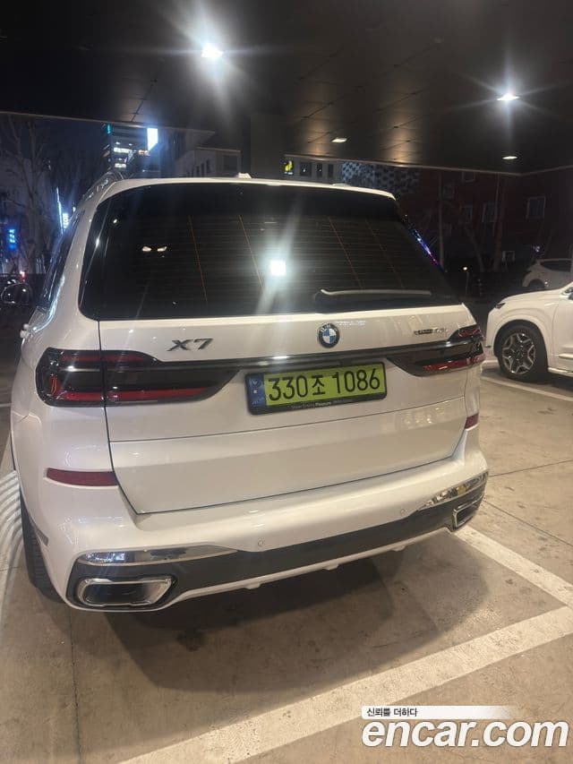 BMW X7 (G07) xDrive 40i M Sport 6인승, 2024 4