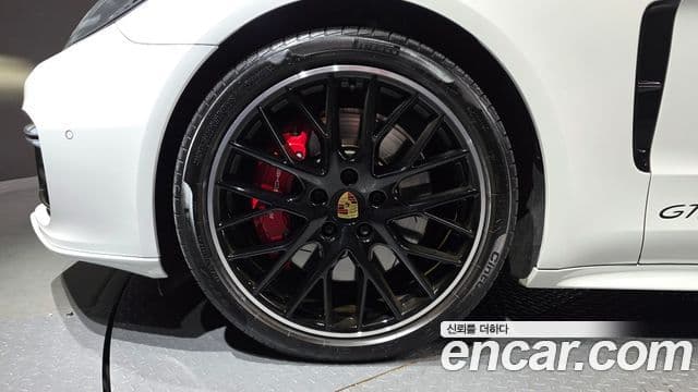 Porsche Panamera (971) 4.0 GTS, 2020 все фото