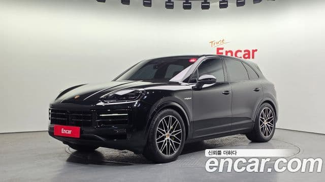 Porsche Cayenne (PO536) 3.0 E-гибрид, 2024 1