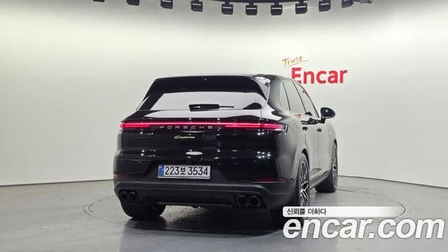 Porsche Cayenne (PO536) 3.0 E-гибрид, 2024 4