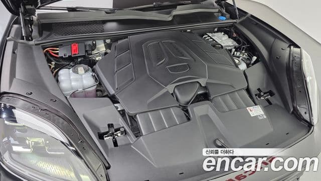 Porsche Cayenne (PO536) 3.0 E-гибрид, 2024 6