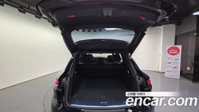 Porsche Cayenne (PO536) 3.0 E-гибрид, 2024 19