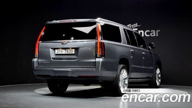 Cadillac Escalade 4세대, 2018 2