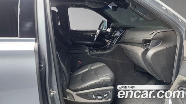 Cadillac Escalade 4세대, 2018 11