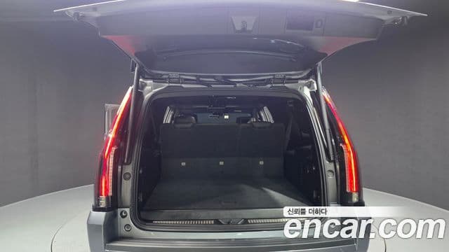 Cadillac Escalade 4세대, 2018 20