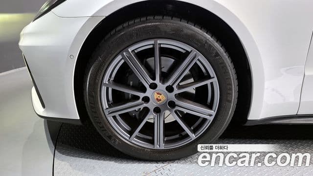 Porsche Panamera (976), 2024 все фото