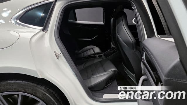 Porsche Panamera (976), 2024 12