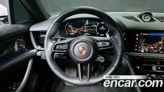 Porsche Panamera (976), 2024 13
