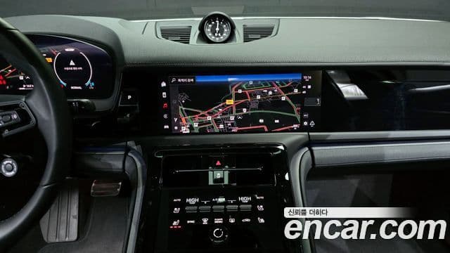 Porsche Panamera (976), 2024 14