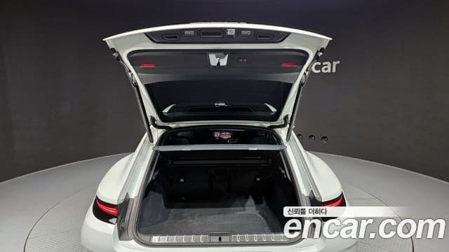 Porsche Panamera (976), 2024 20