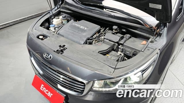 Kia All New Carnival VIP, 2016 6