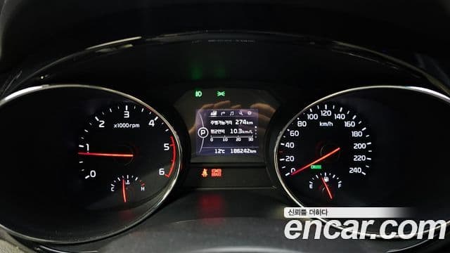 Kia All New Carnival VIP, 2016 8