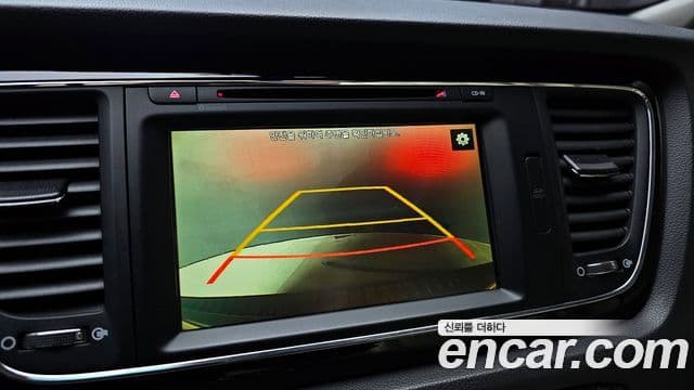 Kia All New Carnival VIP, 2016 16