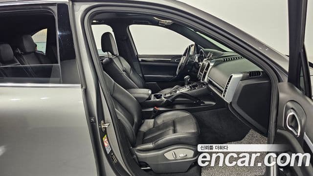 Porsche New Cayenne 958, 2012 10