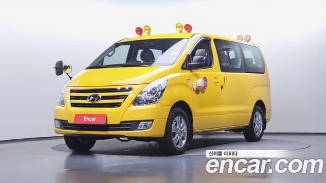Hyundai Grand Starex 4WD детский перевозочный автомобиль, 2016 1