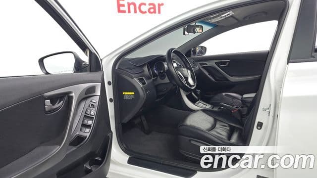 Hyundai Avante MD Luxury, 2012 10