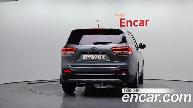 Kia All New Sorento Prestige, 2015 4