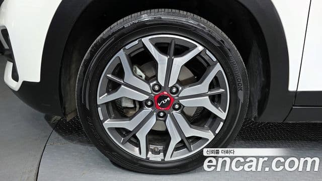 Kia Seltos Signature, 2023 все фото