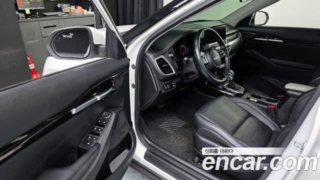 Kia Seltos Signature, 2023 10