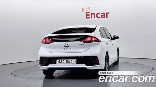 Hyundai Ioniq гибрид, 2016 4