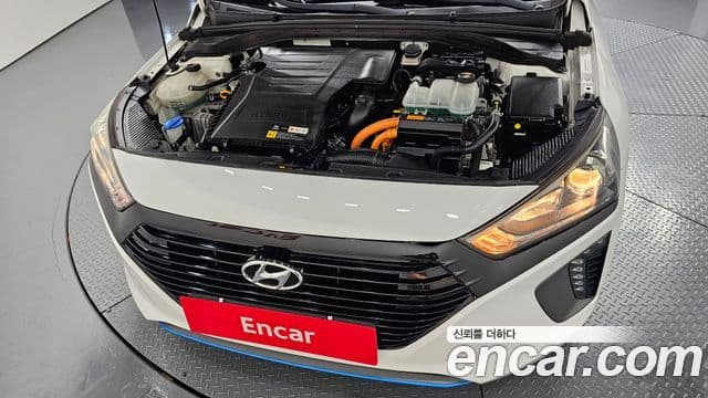 Hyundai Ioniq гибрид, 2016 6