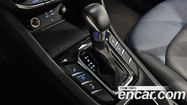 Hyundai Ioniq гибрид, 2016 9